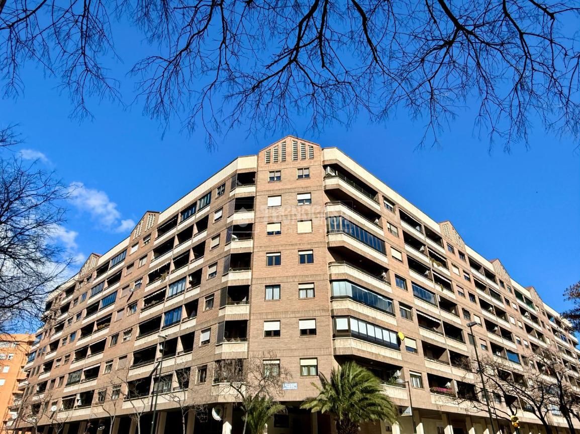 Exterior view of Flat for sale in  Zaragoza Capital  with Air Conditioner, Heating and Terrace