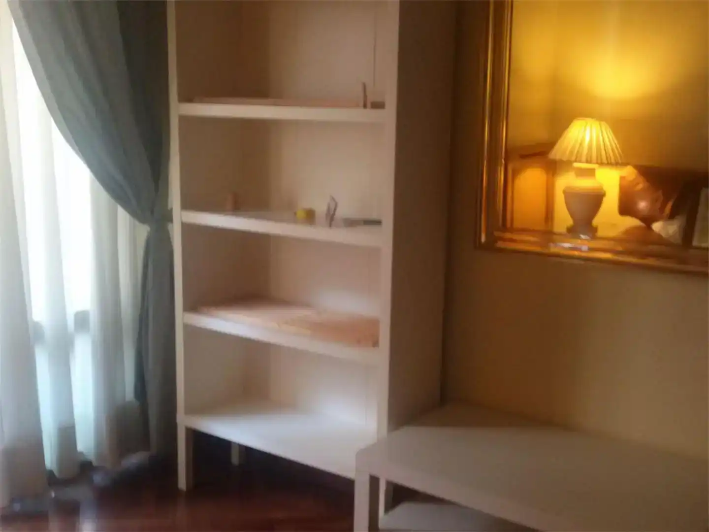 Dormitori de Apartament de lloguer en  Madrid Capital amb Aire condicionat