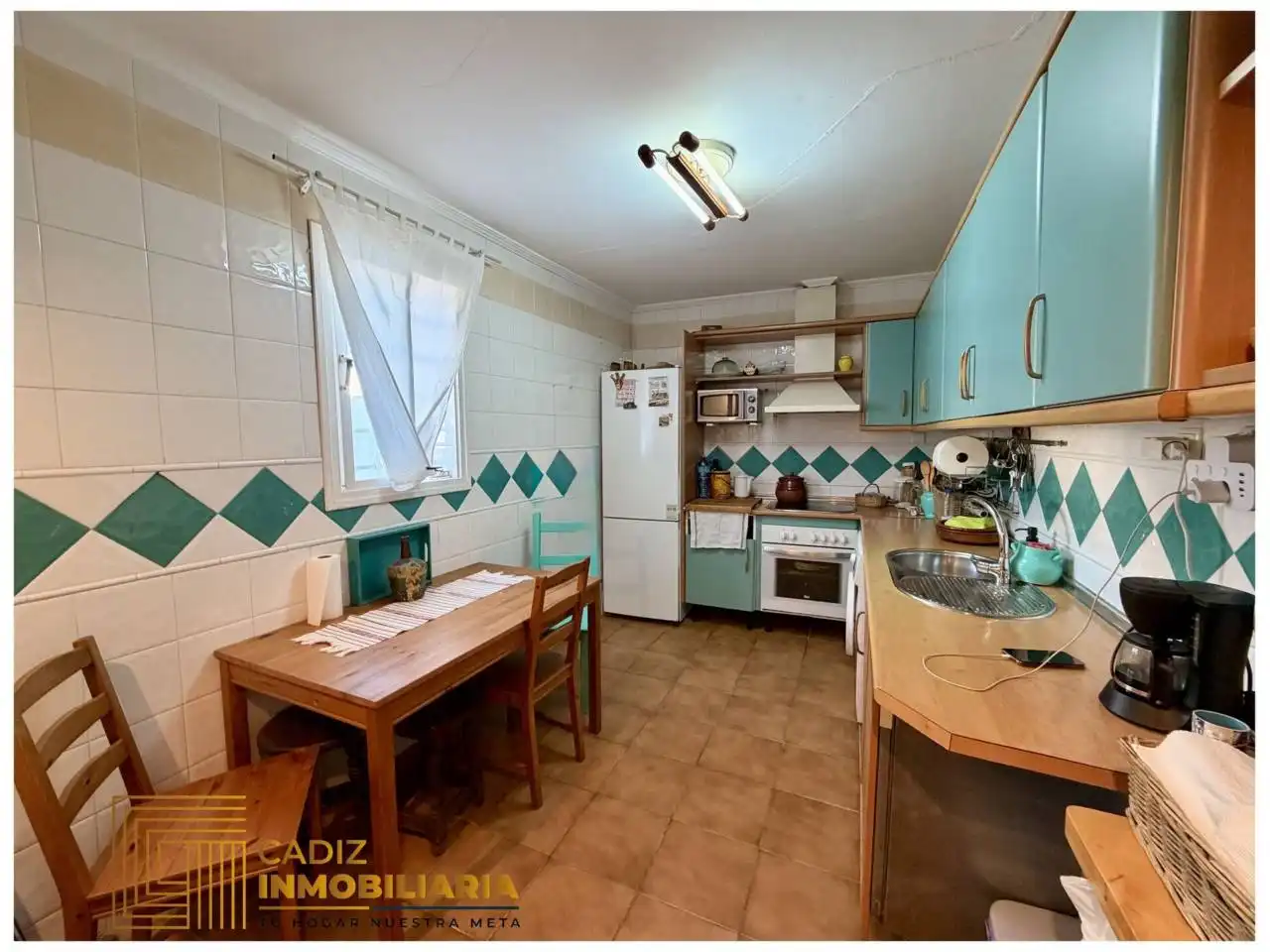Cuina de Àtic en venda en Cádiz amb Aire condicionat i Terrassa