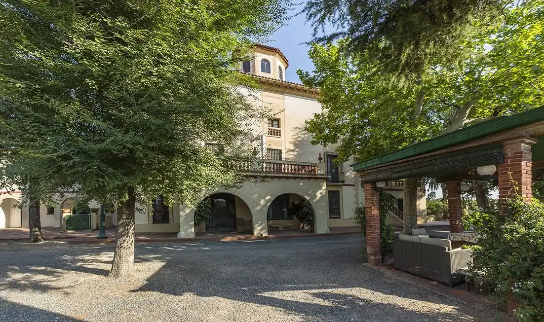 Vista exterior de Finca rústica en venta en Reus con Terraza, Piscina y Amueblado