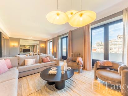 Living room of Flat for sale in  Madrid Capital  with Air Conditioner and Balcony