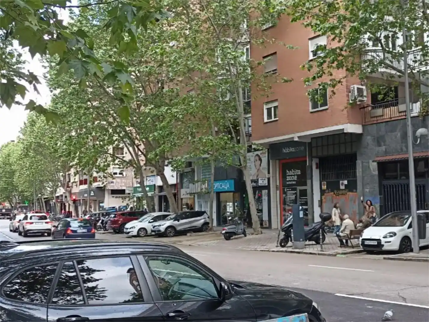 Außenansicht von Fabrikhallen zur Miete in Madrid