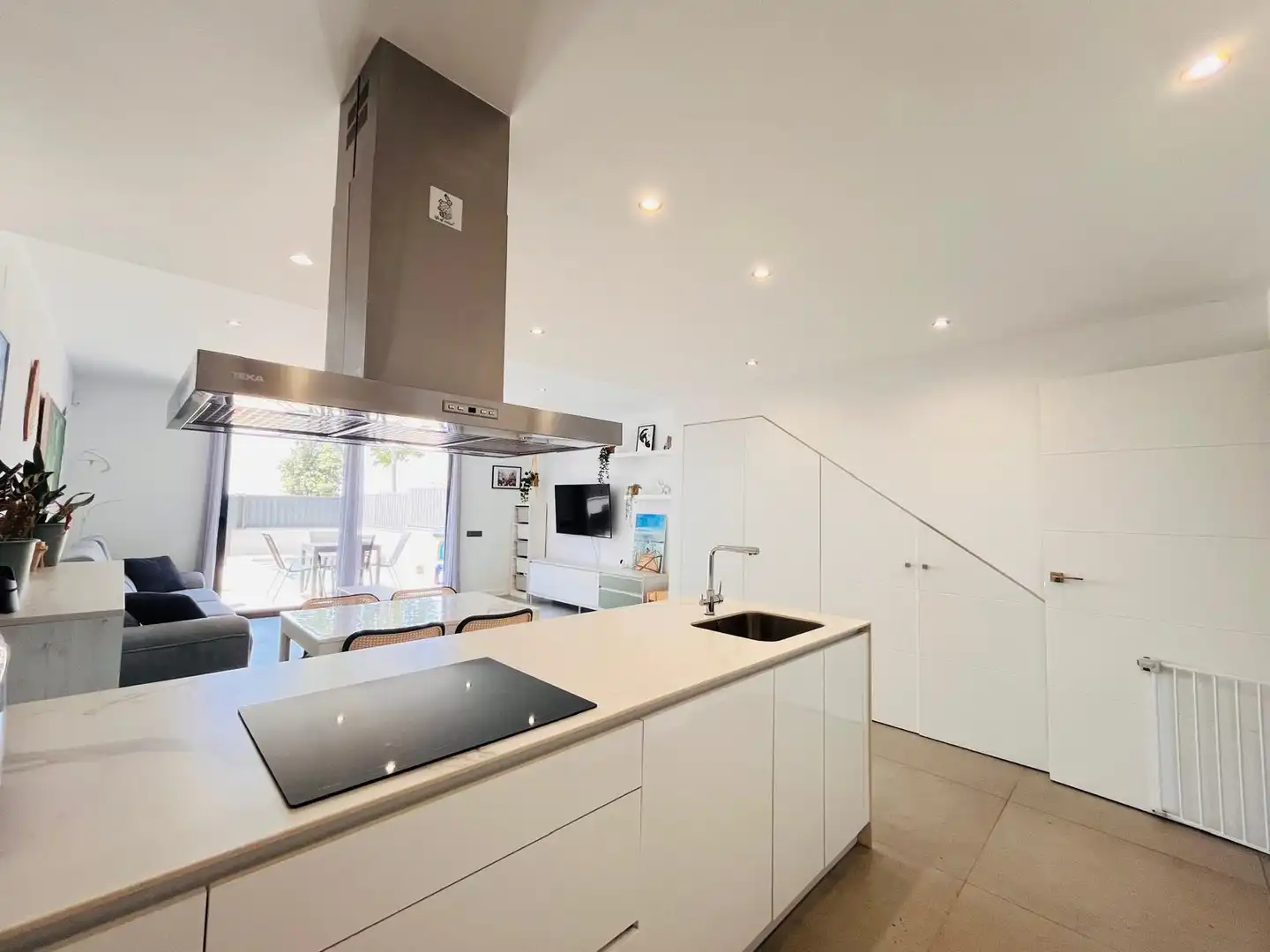 Kitchen of Detached homes for sale in Vilanova i la Geltrú  with Heating, Private garden and Swimming Pool