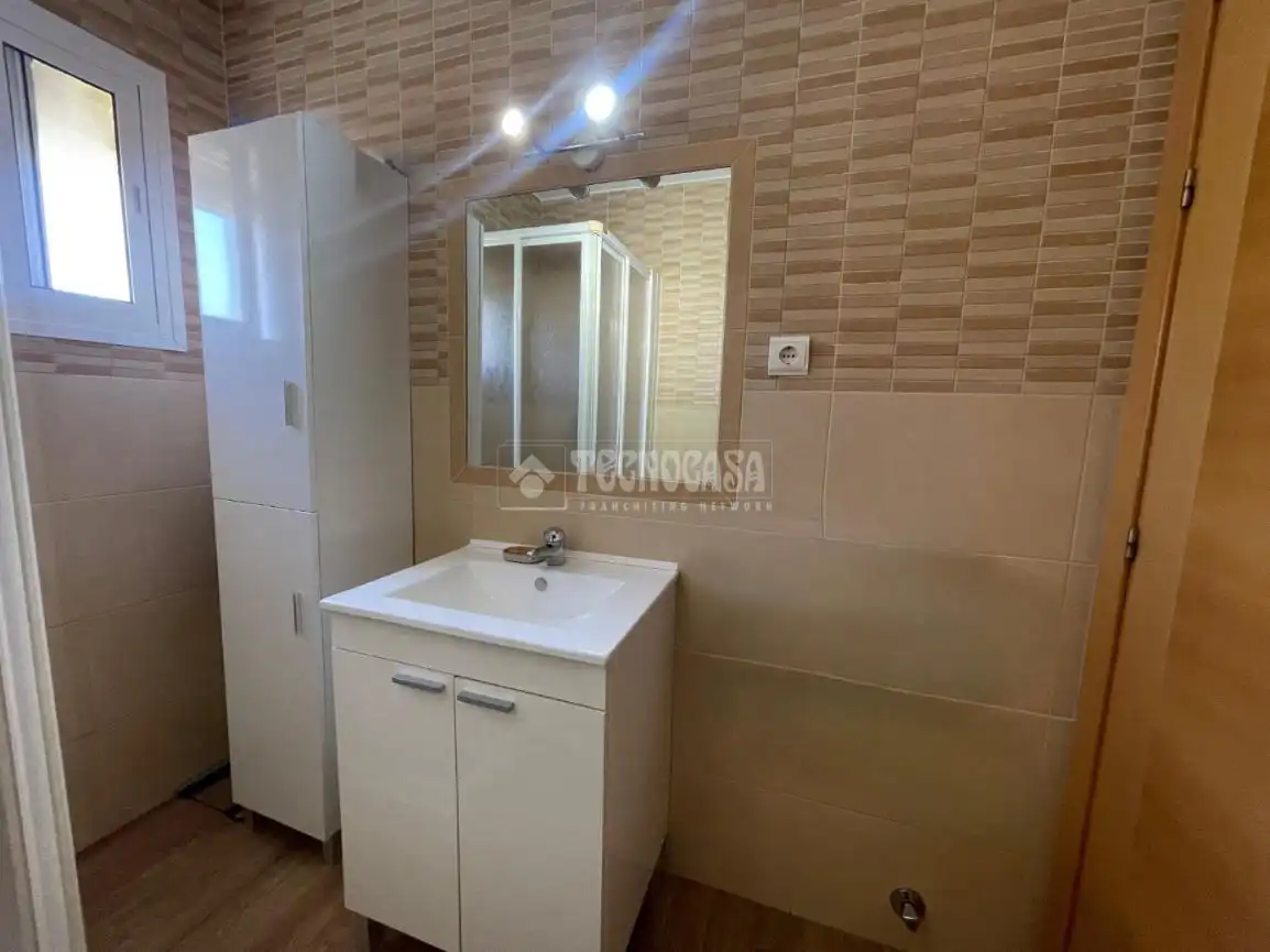 Baño de Piso en venta en Antequera con Aire acondicionado y Terraza