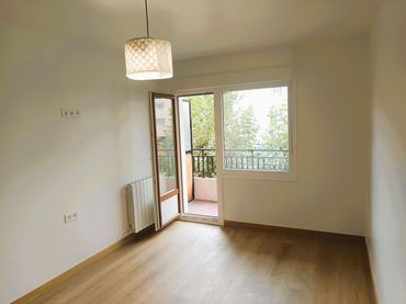 Appartamento con balcone in vendita a Zalla