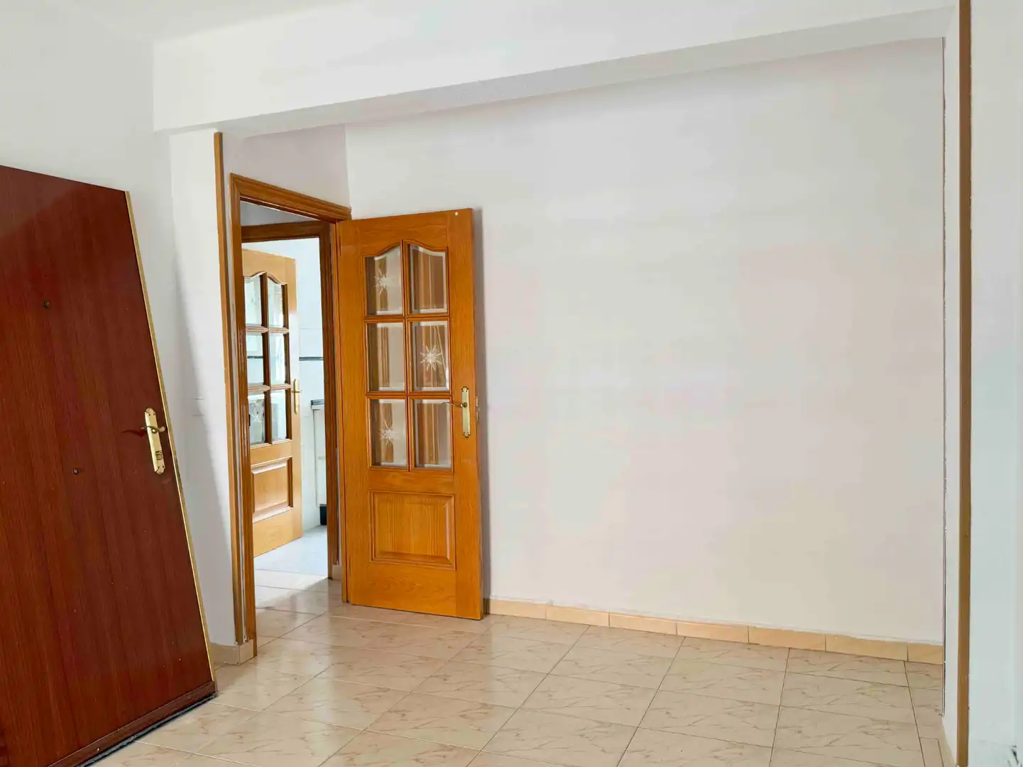 Flat for sale in Calle de Francisco del Pino, imagen 2