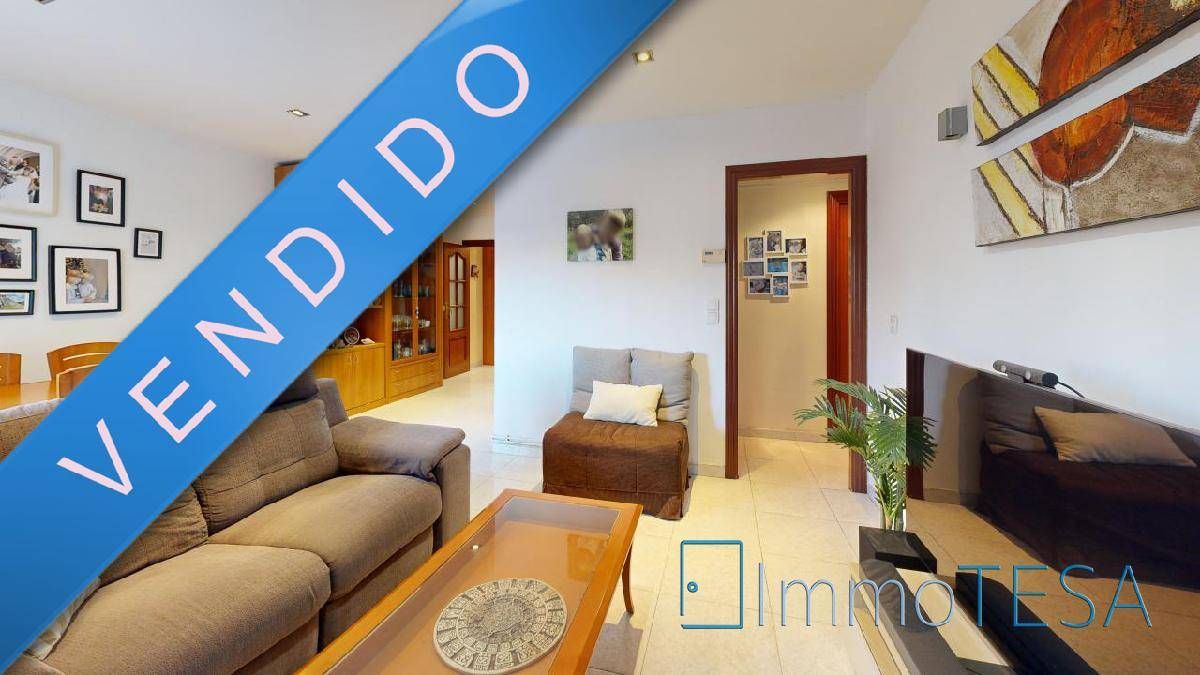 Living room of Flat for sale in Barberà del Vallès  with Air Conditioner, Heating and Balcony