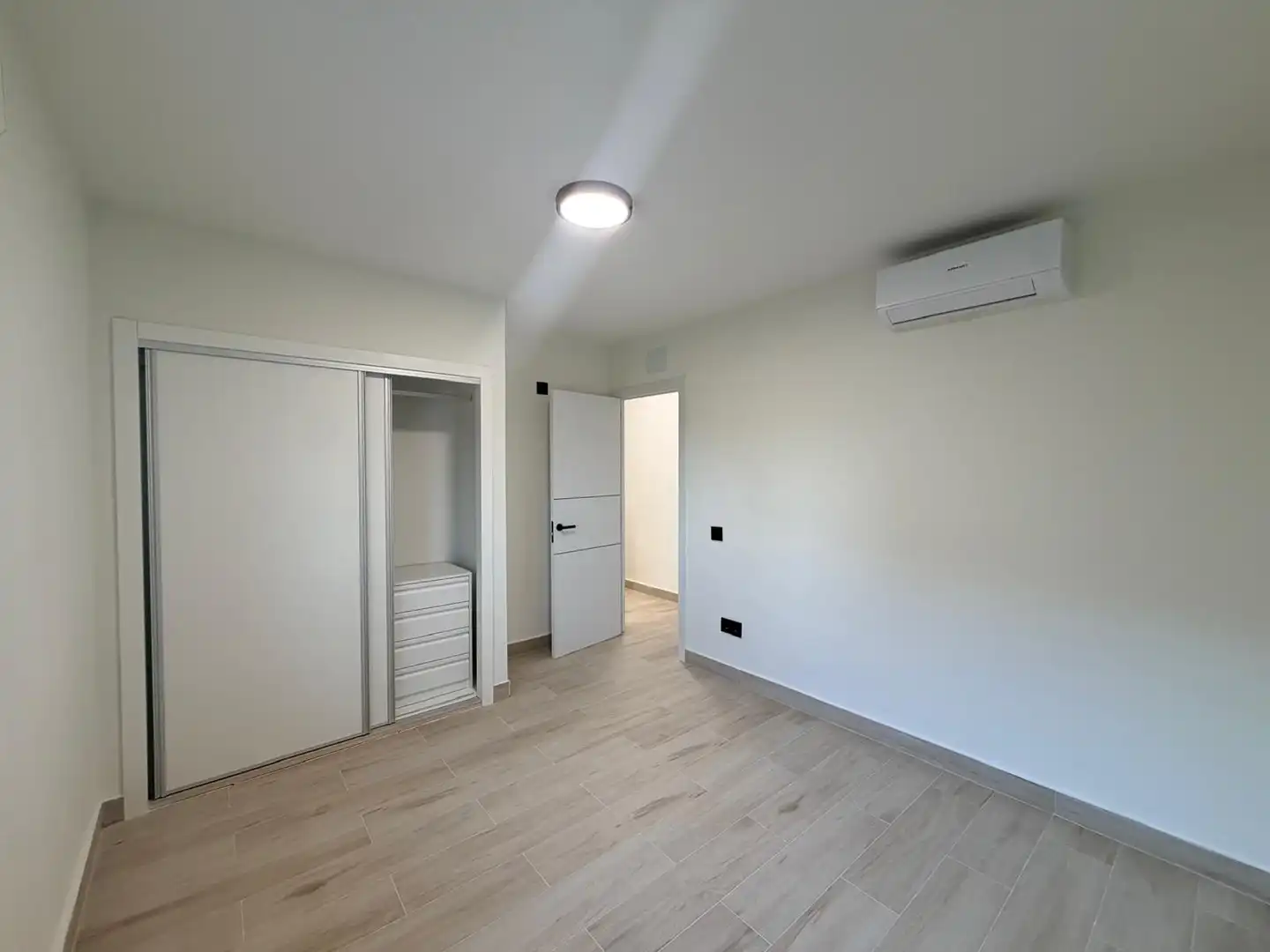 Bedroom of Flat for sale in Fresnedillas de la Oliva  with Air Conditioner, Heating and Terrace