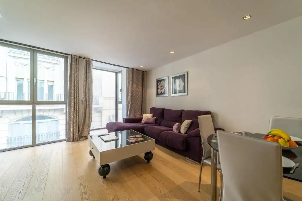 Sala d'estar de Apartament en venda en Alicante / Alacant amb Aire condicionat, Calefacció i Parquet