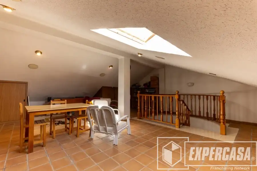 Casa o xalet en venda en Alaquàs amb Aire condicionat, Terrassa i Piscina