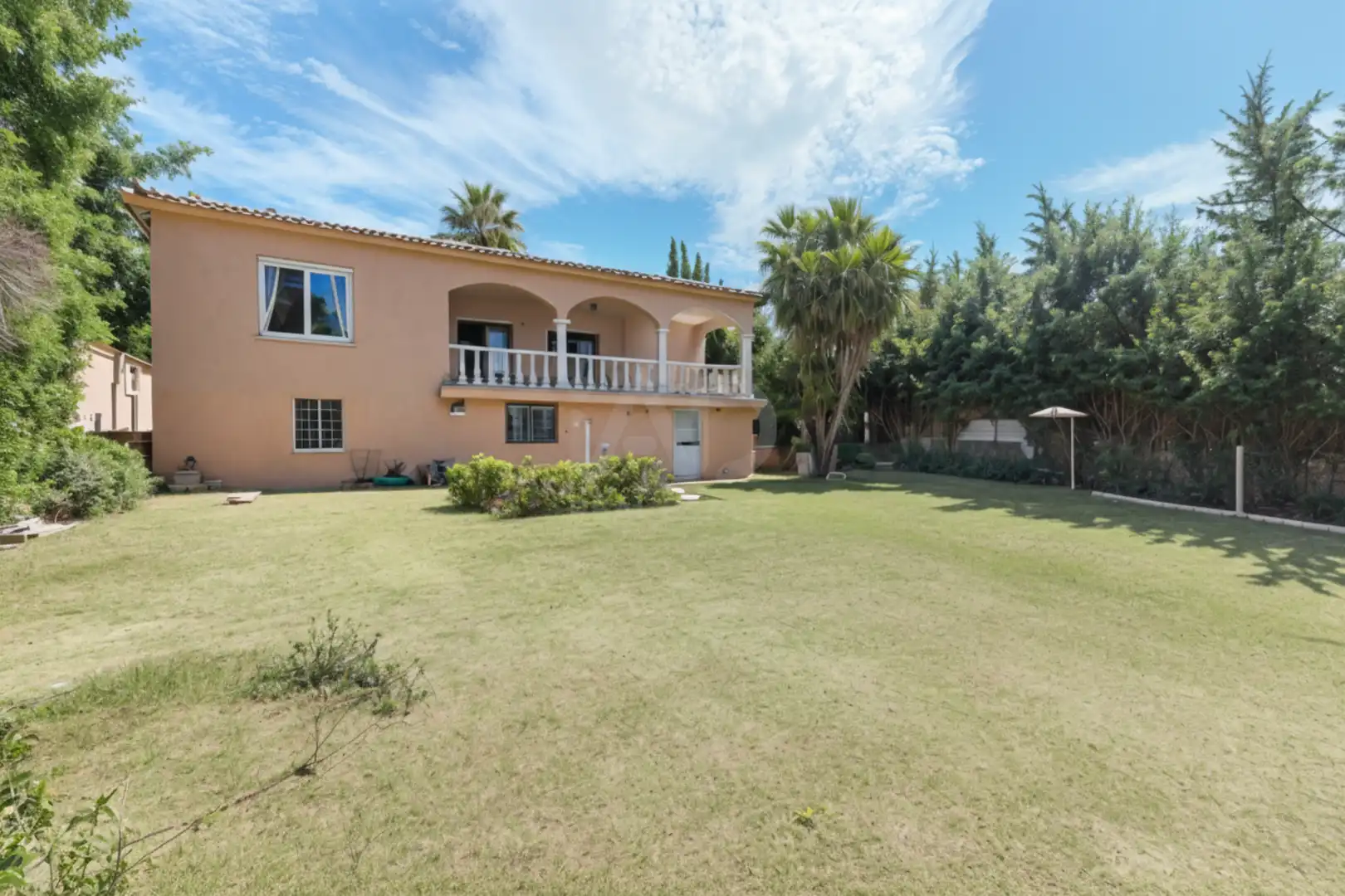Jardí de Casa o xalet en venda en Marbella amb Aire condicionat i Terrassa