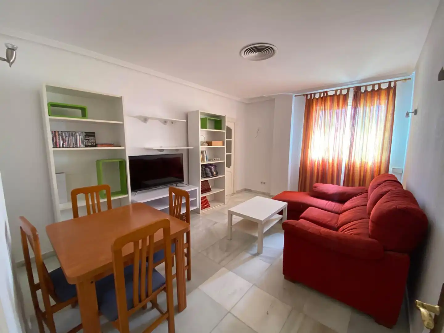 Sala de estar de Piso en venta en Algeciras con Aire acondicionado, Calefacción y Terraza