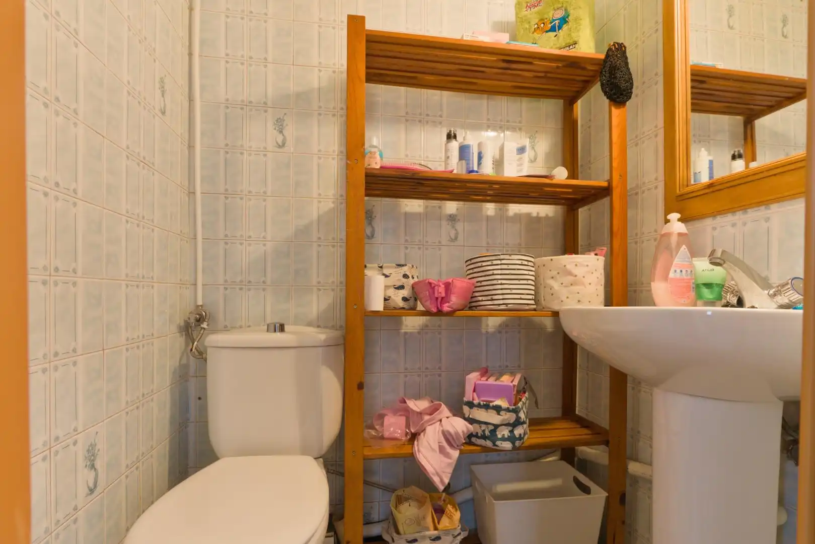Badezimmer von Wohnung zum Verkauf in Granada mit Klimaanlage, Heizung und Möbliert