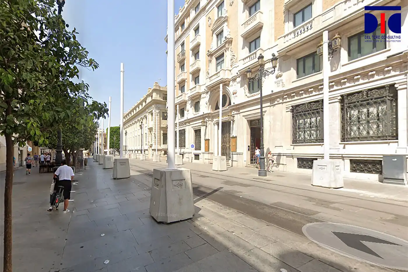 Exterior view of Commercial properties for rent in Sevilla  with Air Conditioner and Heating
