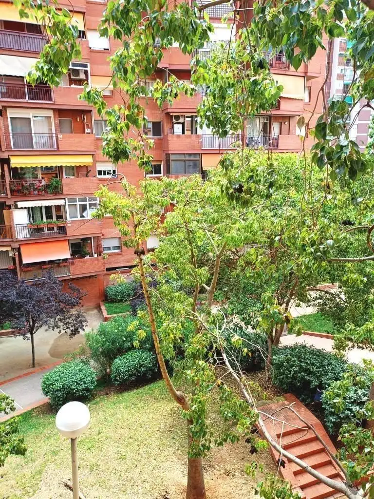 Piso en venta en Carrer de Rubió i Balaguer, imagen 4
