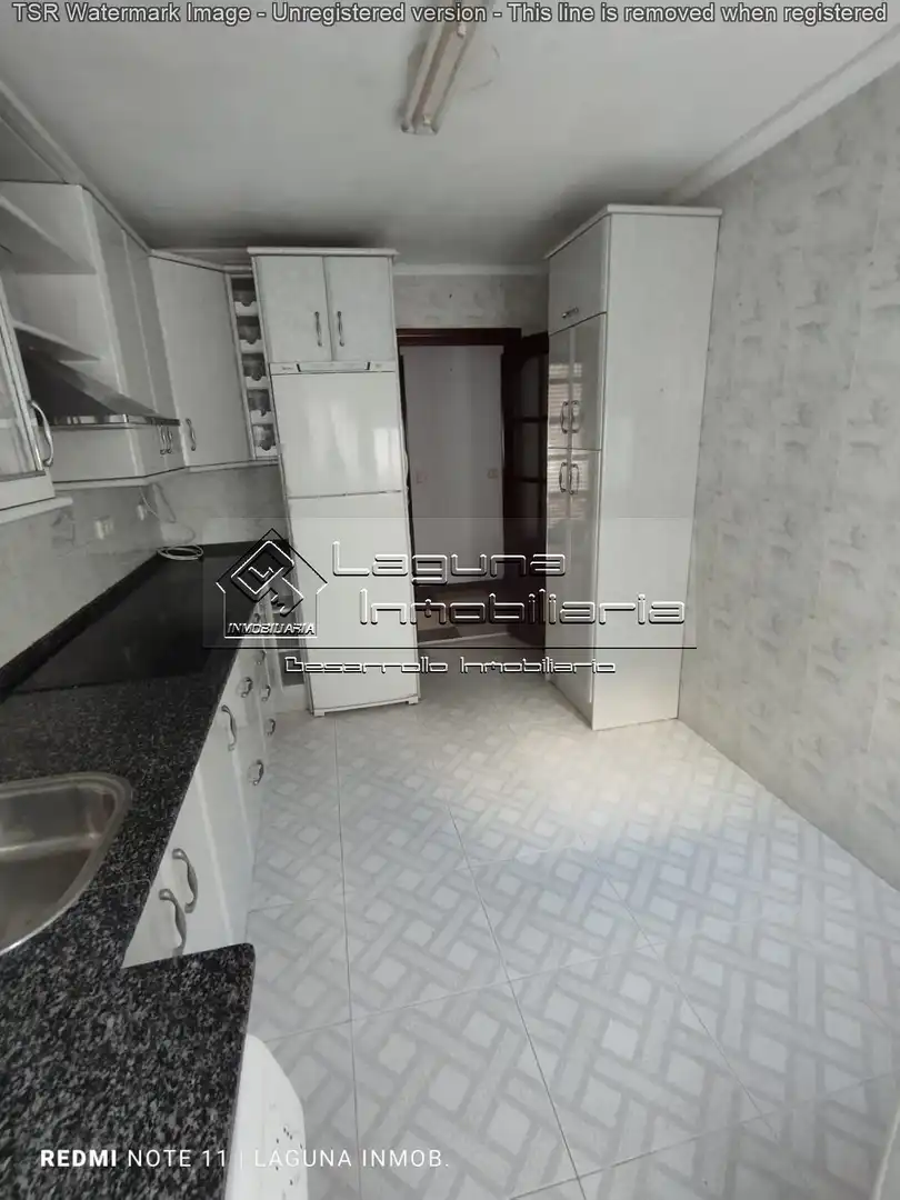 Cocina de Piso en venta en Cádiz con Terraza
