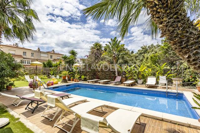 Casa-chalet en Venta en Levantina - Montgavina - Quintmar