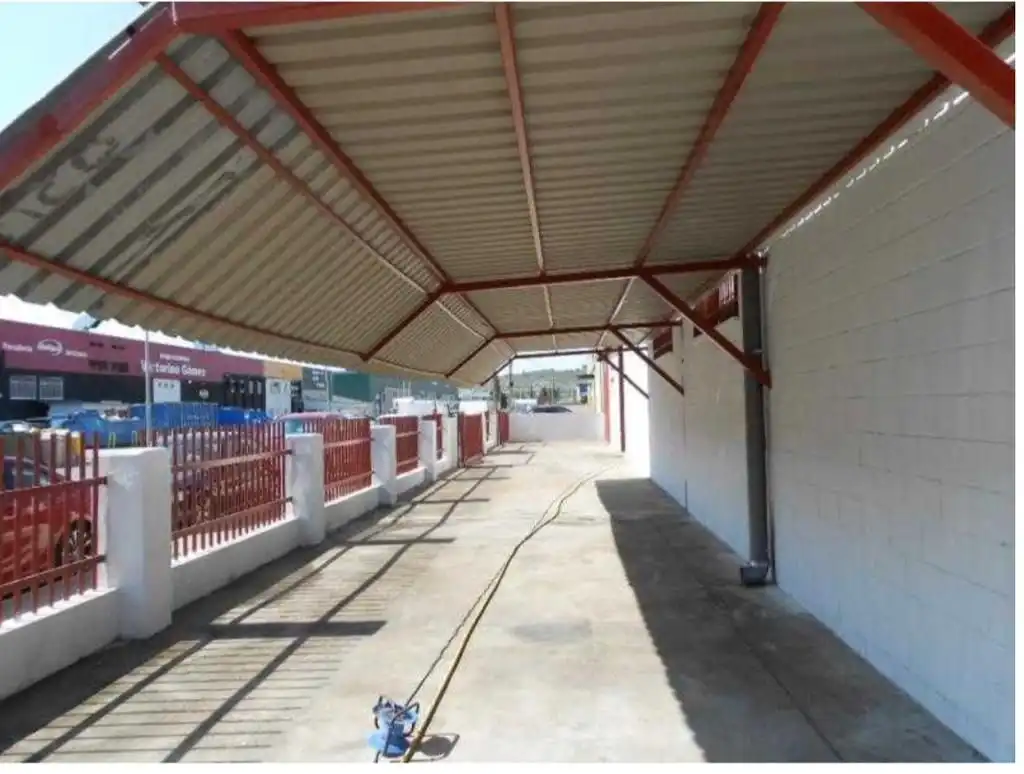 Industrial building for sale in Zona Industrial, imagen 2