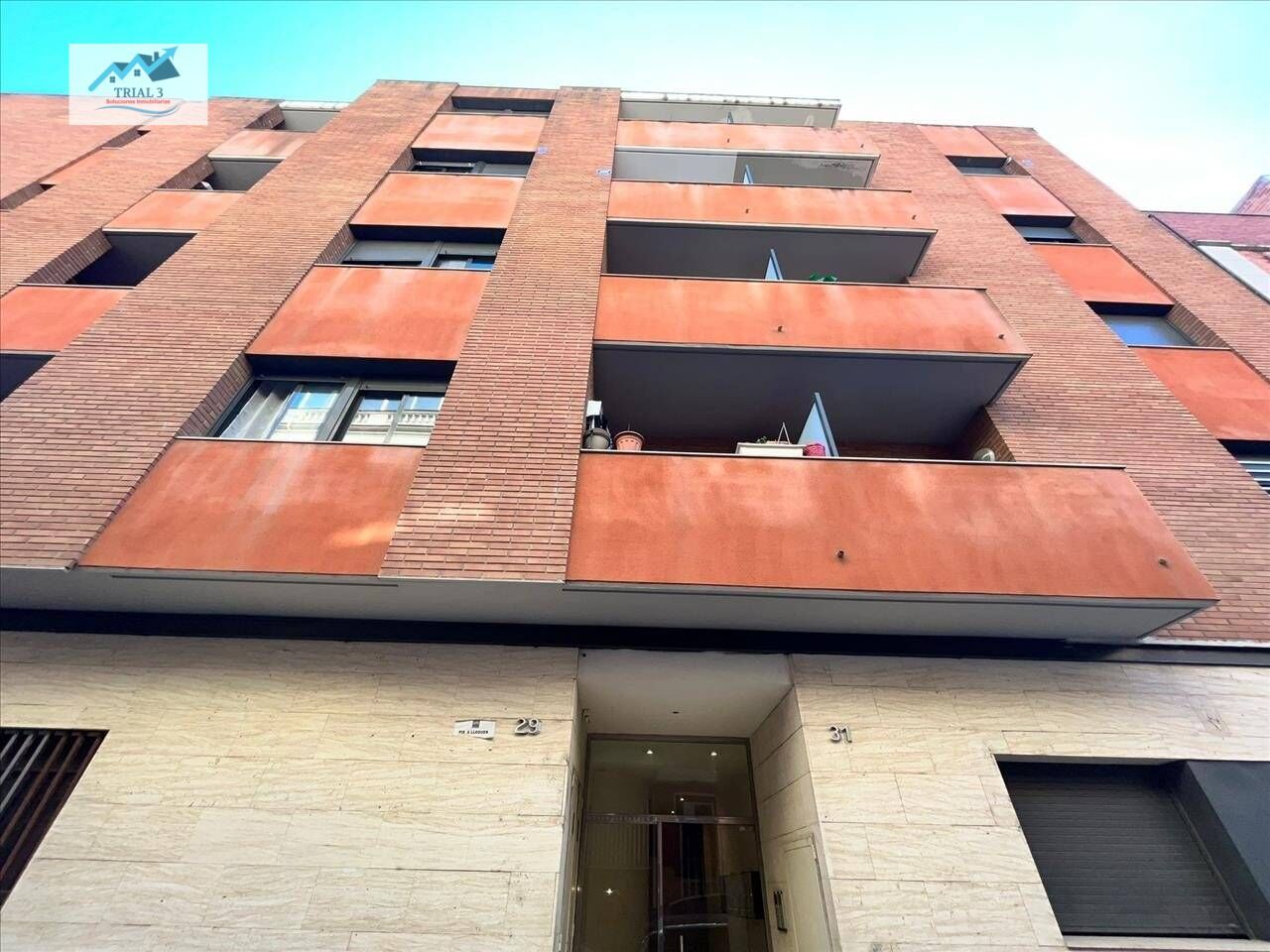 Exterior view of Box room for sale in Manresa