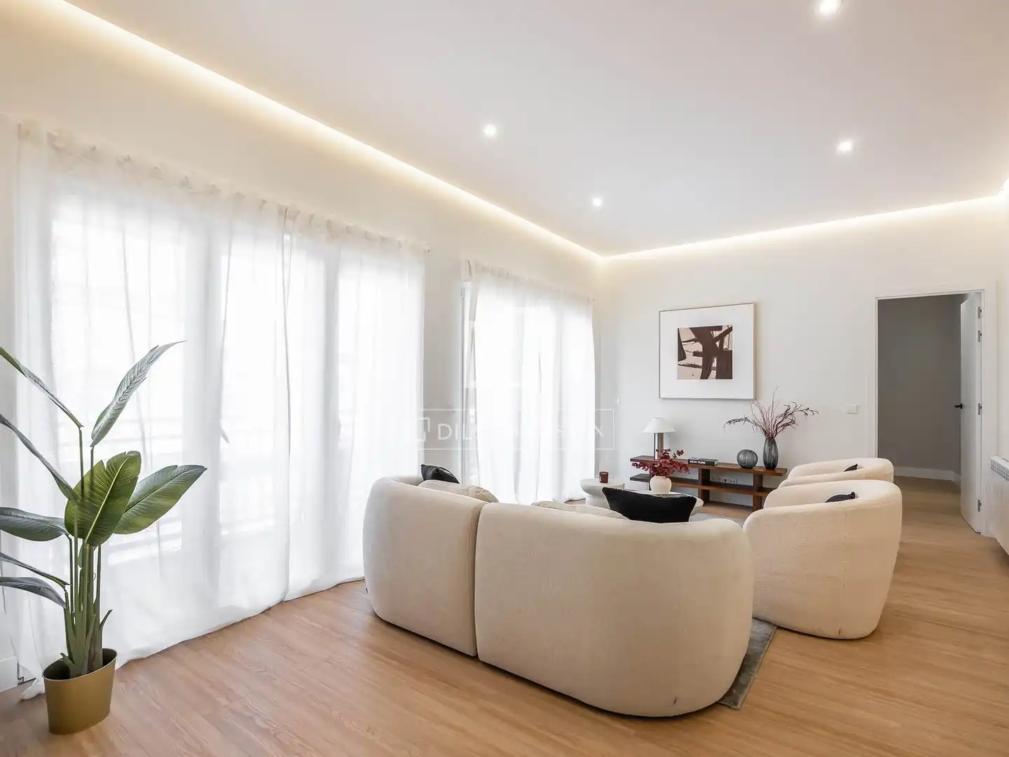 Sala d'estar de Pis en venda en Madrid amb Aire condicionat i Calefacció