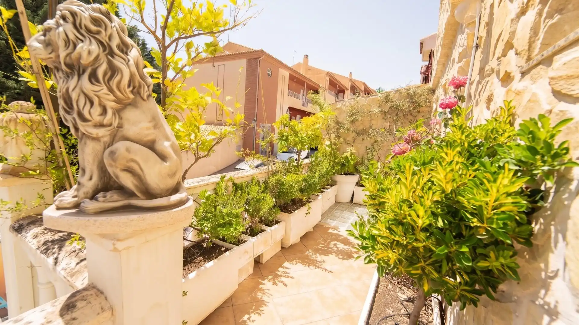Terrace of Houses for rent in Huétor Vega  with Air Conditioner, Heating and Private garden