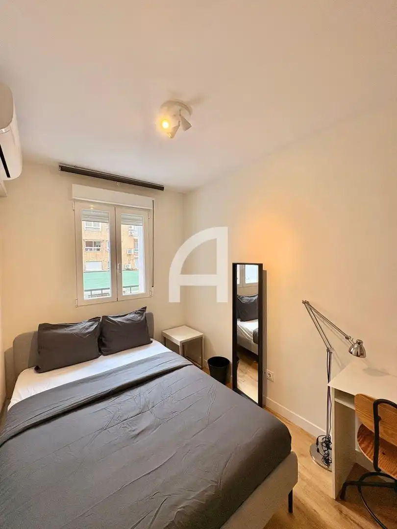 Habitación de Piso en venta en Madrid con Aire acondicionado y Calefacción