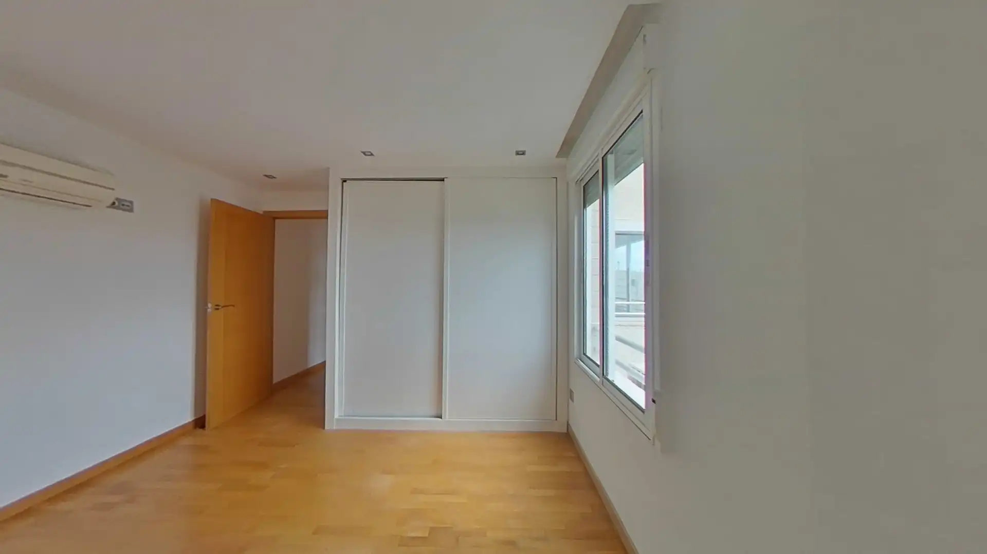 Dormitori de Apartament en venda en Alicante / Alacant amb Piscina