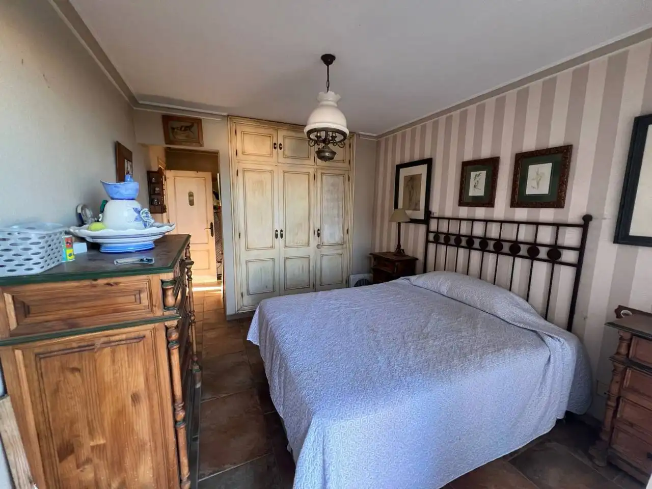 Dormitori de Casa adosada en venda en Estepona amb Jardí privat, Terrassa i Moblat