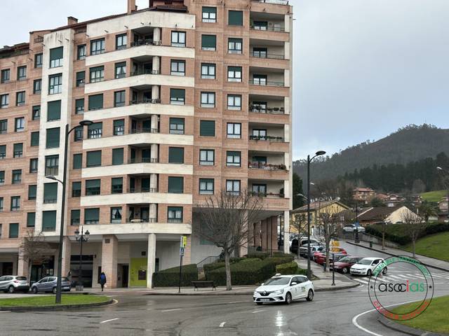 Local comercial en Alquiler en Oviedo - Paseo de la Florida, 2 en La Florida