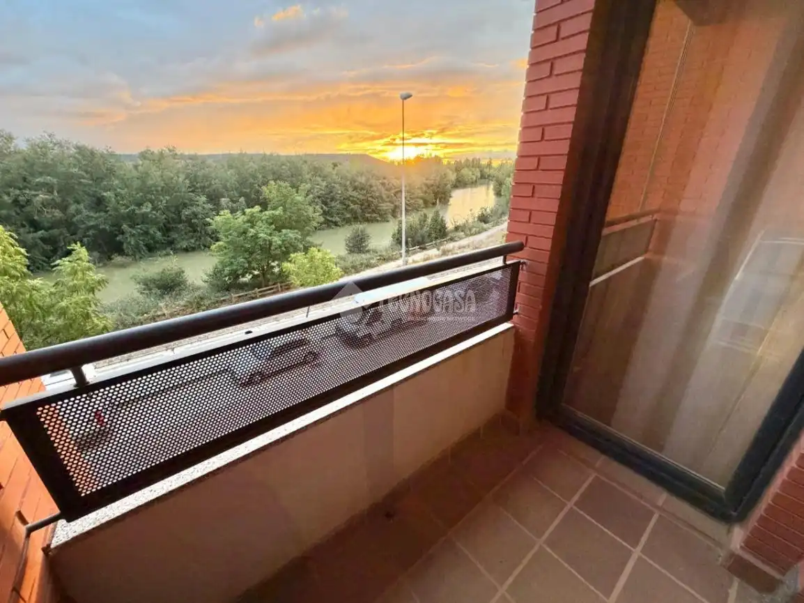 Balcony of Flat for sale in Palencia  with Heating, Terrace and Storage room