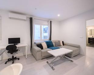 Living room of Apartment to share in  Madrid Capital  with Air Conditioner, Heating and Terrace
