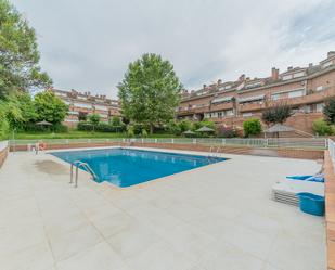 Swimming pool of Duplex for sale in Sevilla la Nueva  with Air Conditioner, Heating and Furnished