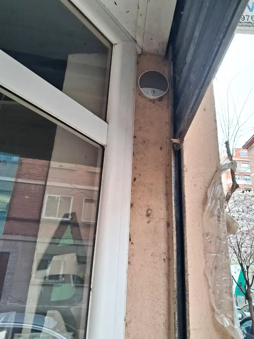 Terrassa de Local en venda en Zaragoza amb Moblat i Alarma