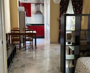 Menjador de Loft de lloguer en  Sevilla Capital amb Moblat