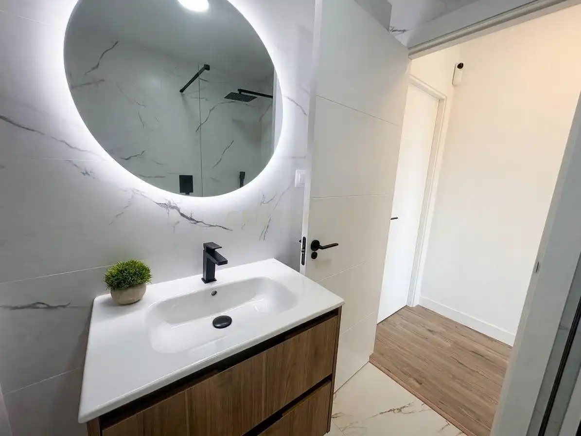 Bany de Apartament en venda en Mijas amb Forn, Alarma i Piscina comunitària