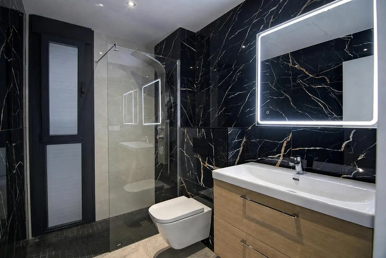 Villa con piscina in vendita a Golf Bahía, imagen 50