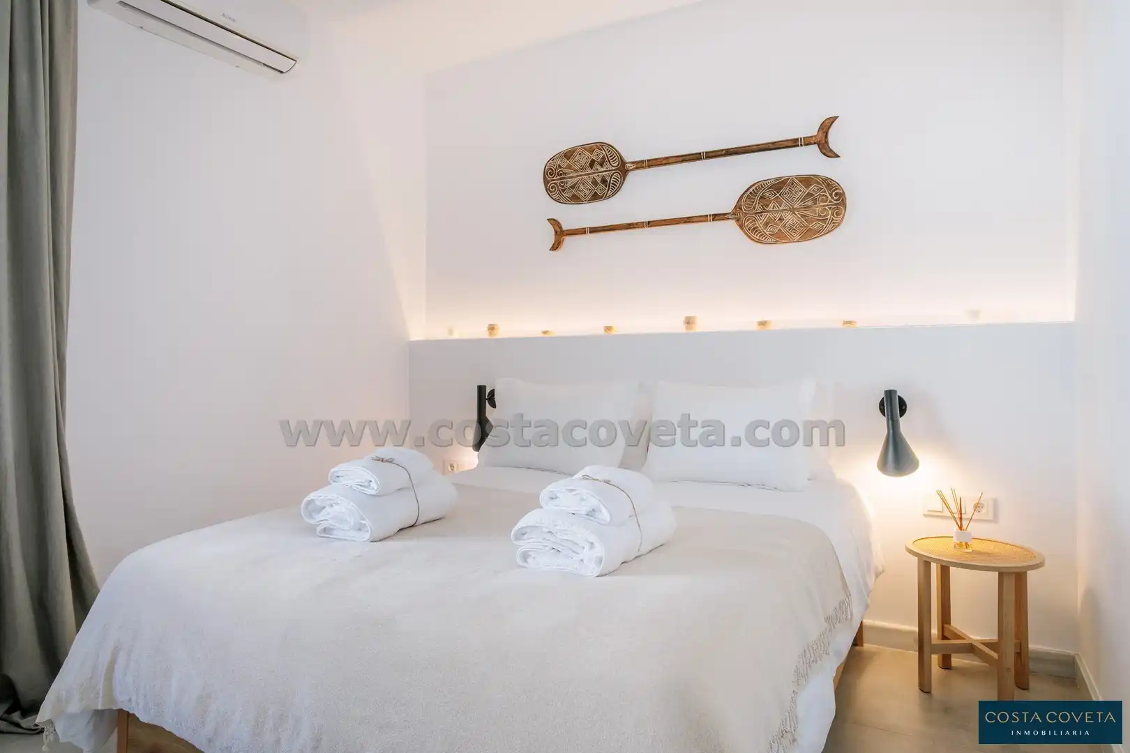 Dormitori de Casa o xalet en venda en El Campello amb Aire condicionat, Jardí privat i Terrassa