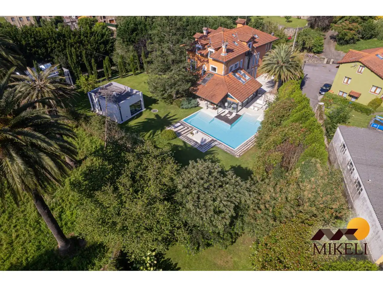 Jardí de Casa o xalet en venda en Medio Cudeyo amb Aire condicionat, Calefacció i Jardí privat