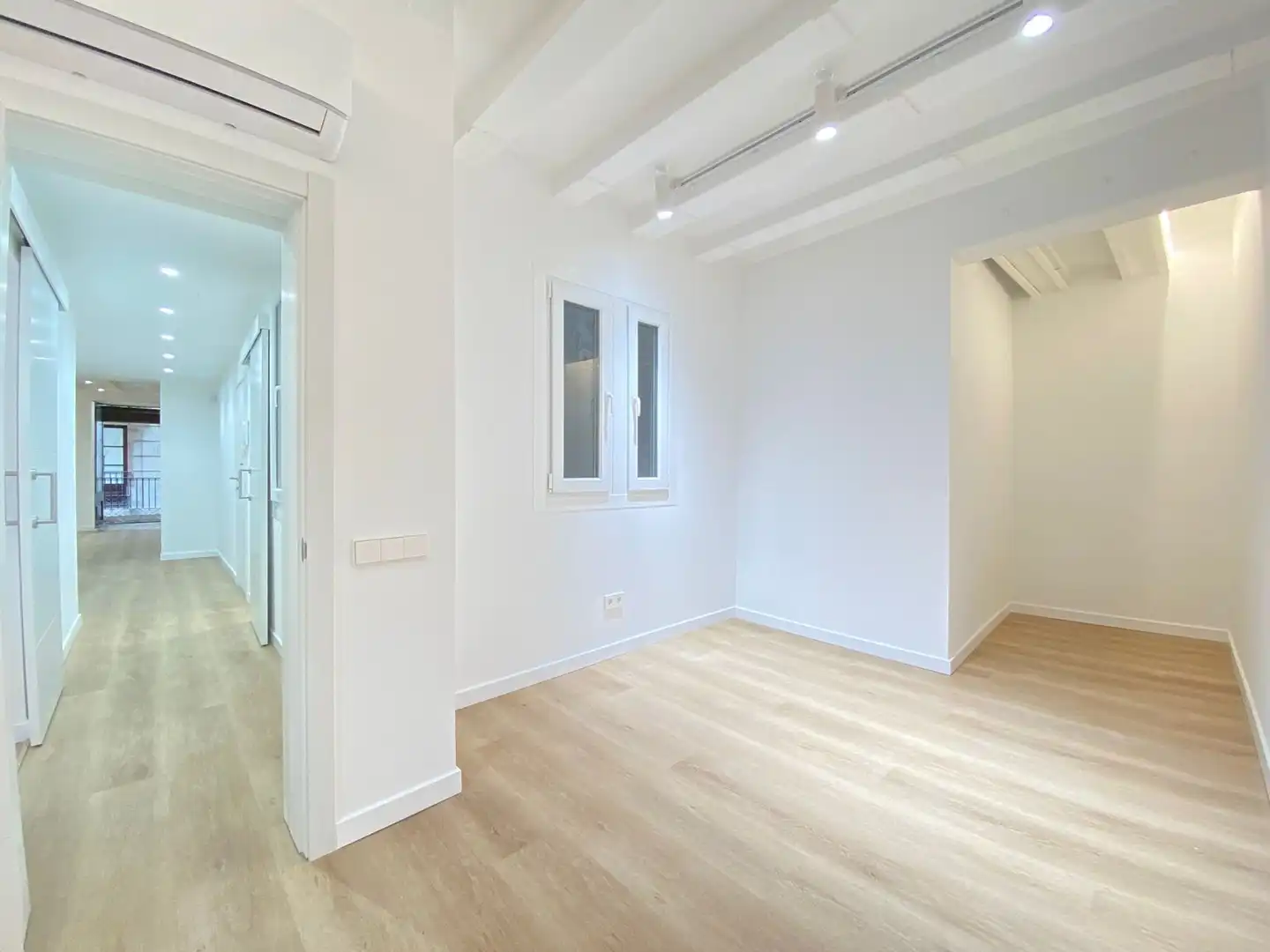 Piso en venta en Barcelona con Aire acondicionado, Calefacción y Parquet