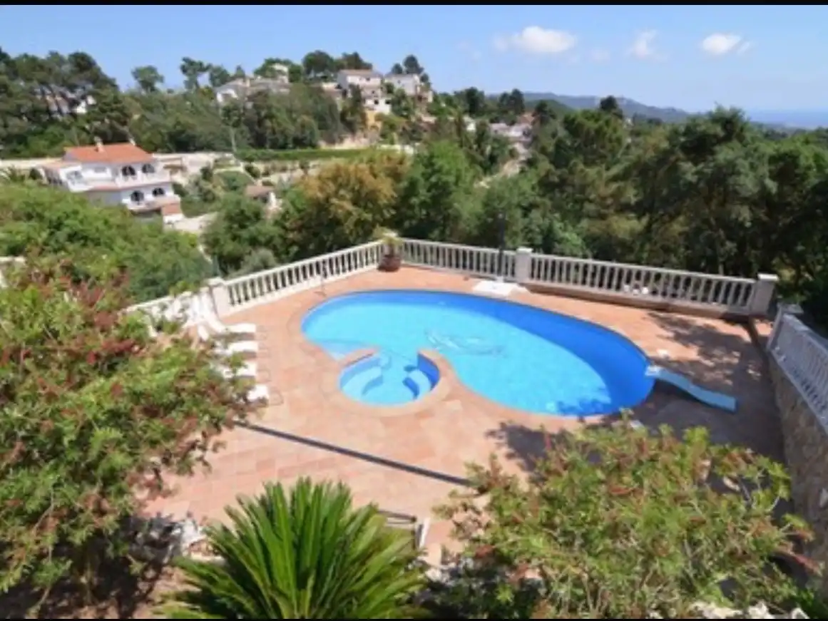 Swimming pool of Houses for sale in Lloret de Mar  with Air Conditioner, Heating and Private garden