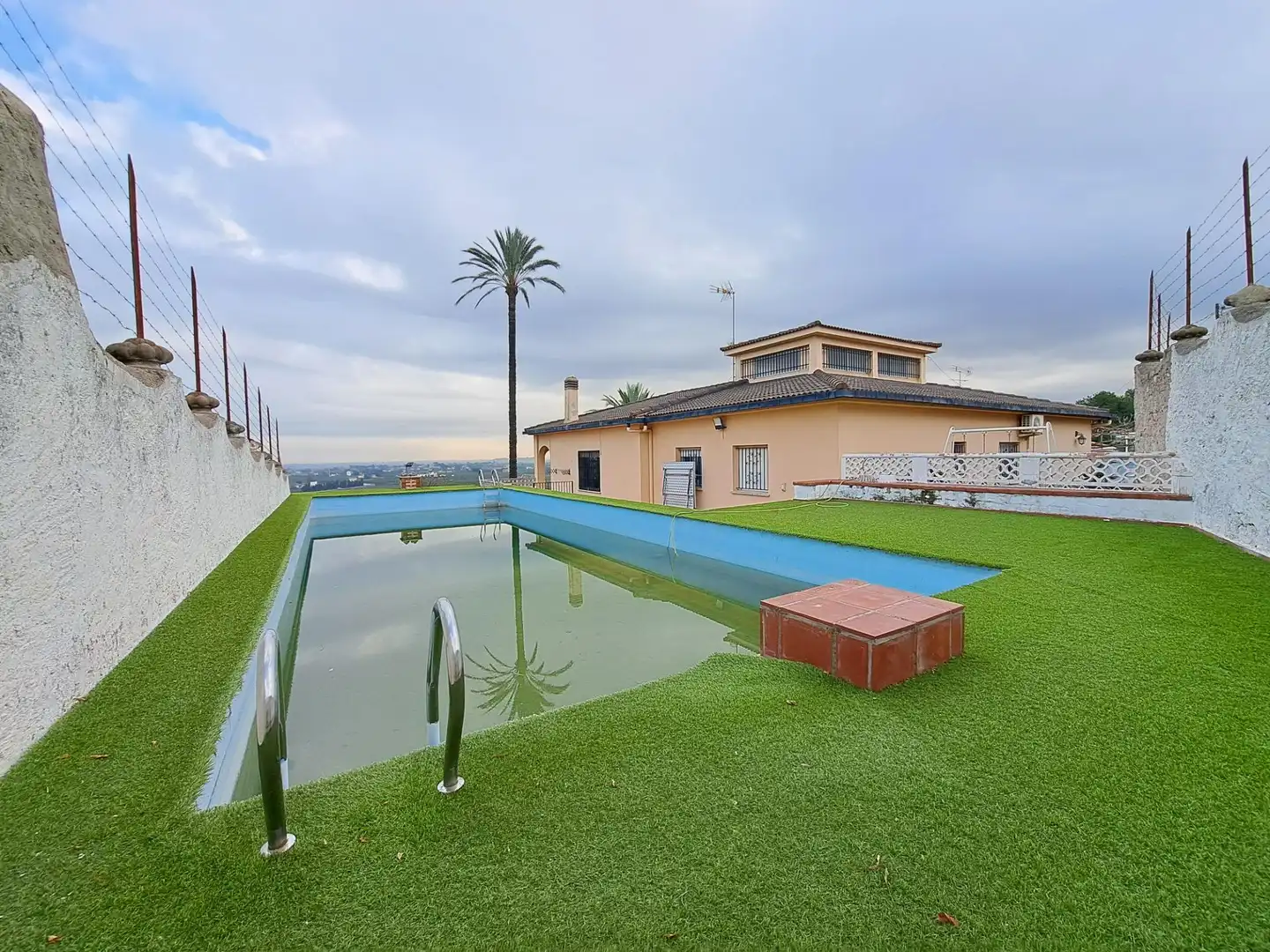 Piscina de Casa o chalet en venta en Alzira con Aire acondicionado, Jardín privado y Terraza
