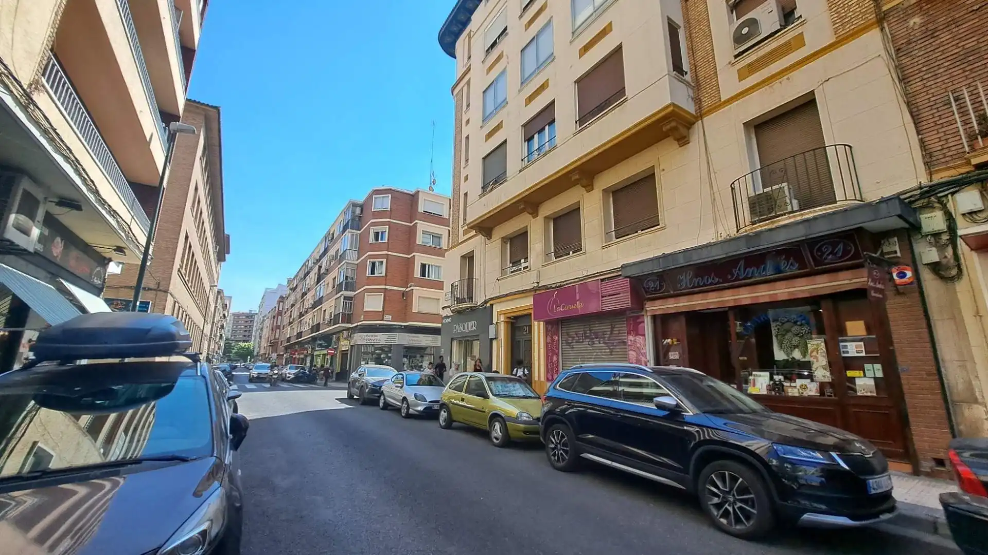 Außenansicht von Büro zur Miete in Zaragoza mit Klimaanlage und Heizung