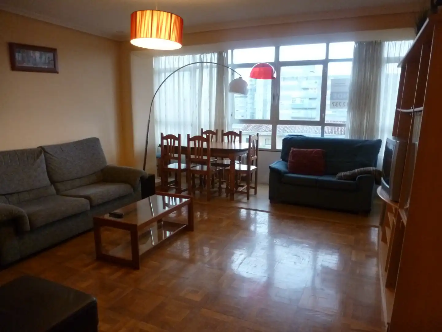 Sala de estar de Piso de alquiler en Barañáin / Barañain con Calefacción, Parquet y Amueblado