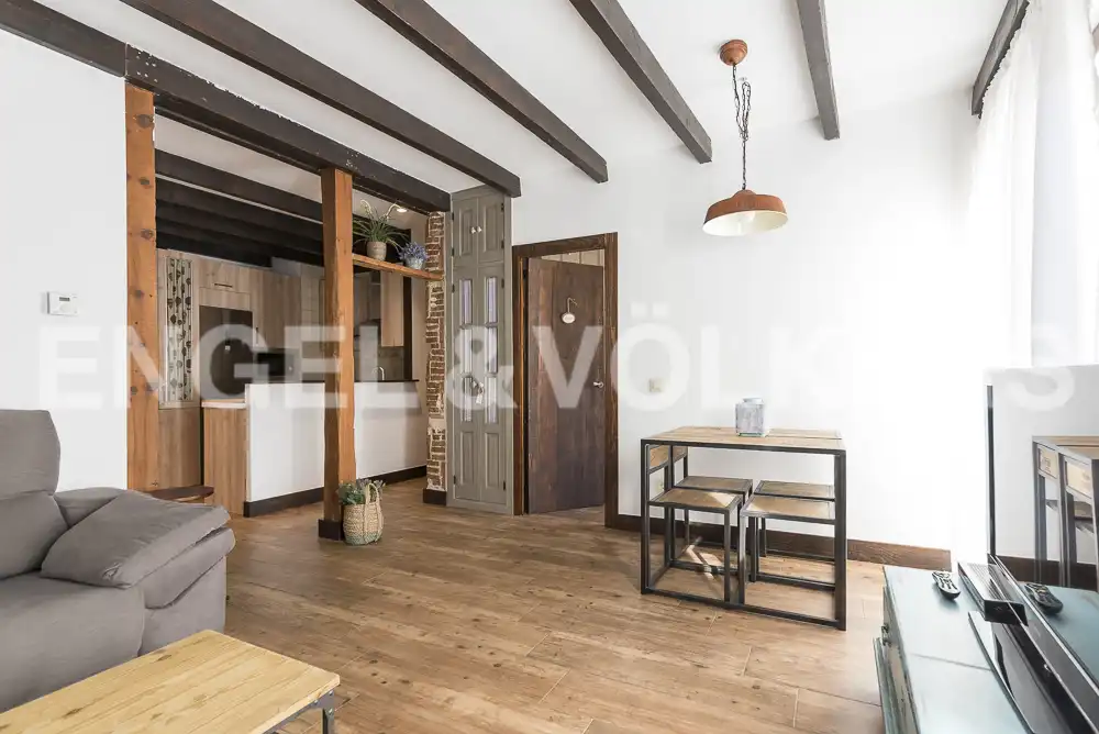 Sala d'estar de Pis de lloguer en Madrid amb Calefacció, Parquet i Traster