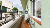 Exterior view of Apartment for sale in  Barcelona Capital  with Air Conditioner, Heating and Parquet flooring