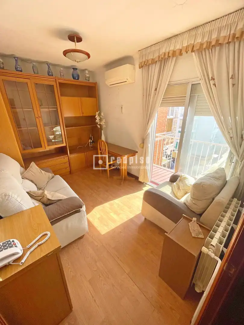 Habitación de Piso en venta en  Madrid Capital con Aire acondicionado, Calefacción y Terraza