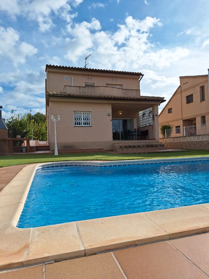 Piscina de Casa o xalet en venda en Creixell amb Aire condicionat, Calefacció i Jardí privat