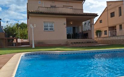 Swimming pool of House or chalet for sale in Creixell  with Air Conditioner, Heating and Private garden