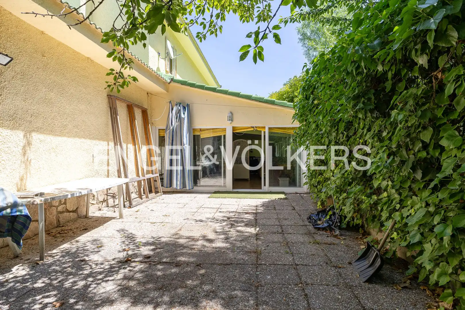Terrassa de Casa o xalet en venda en Collado Villalba amb Calefacció, Jardí privat i Terrassa