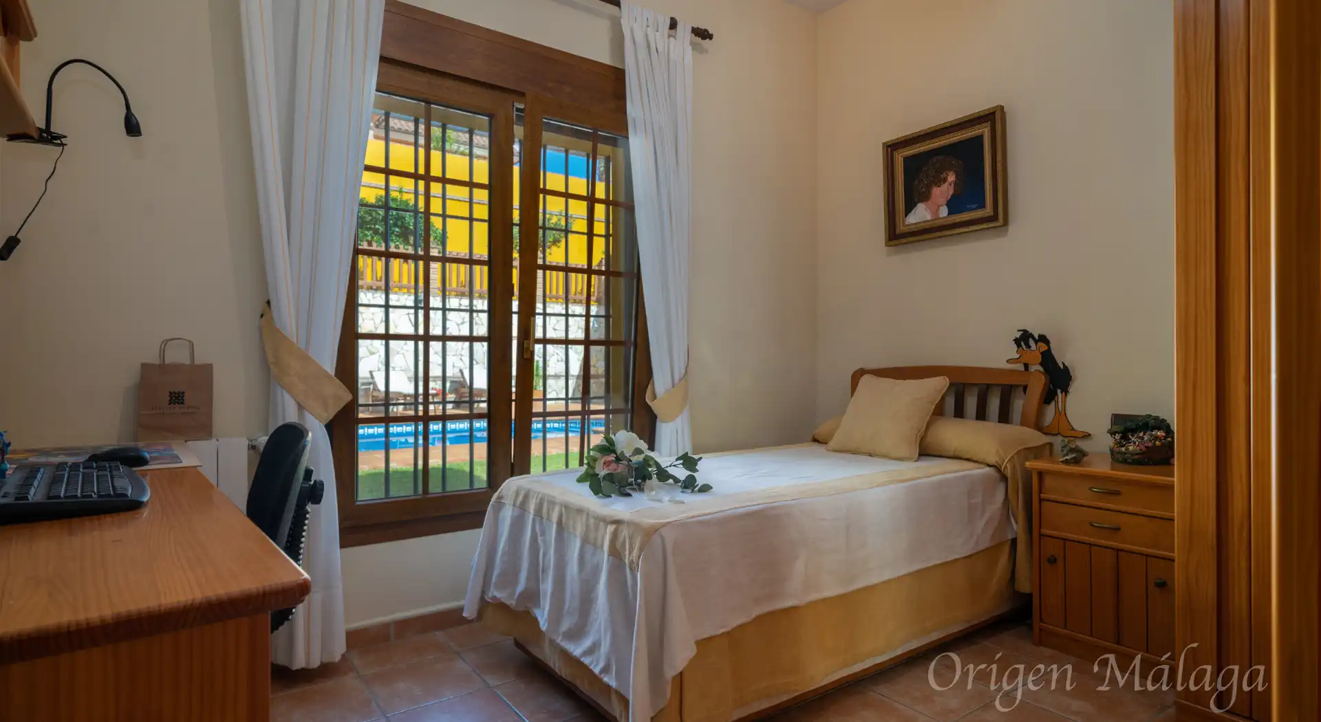 Habitación de Casa o chalet en venta en Alhaurín de la Torre con Aire acondicionado, Calefacción y Jardín privado